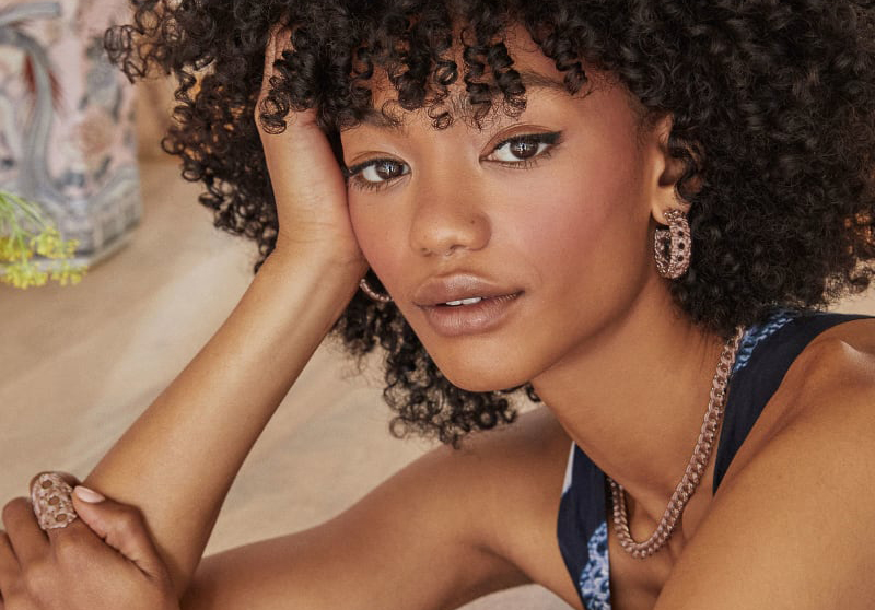 С чем и как носить бижутерию из меди