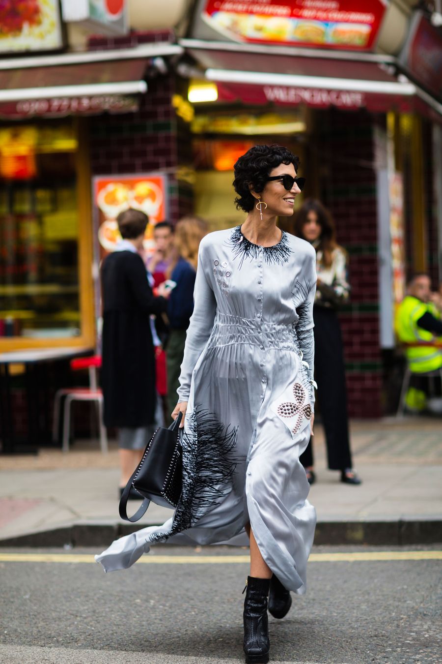 женщина в возрасте