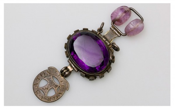 Мстительный пурпурный аметист