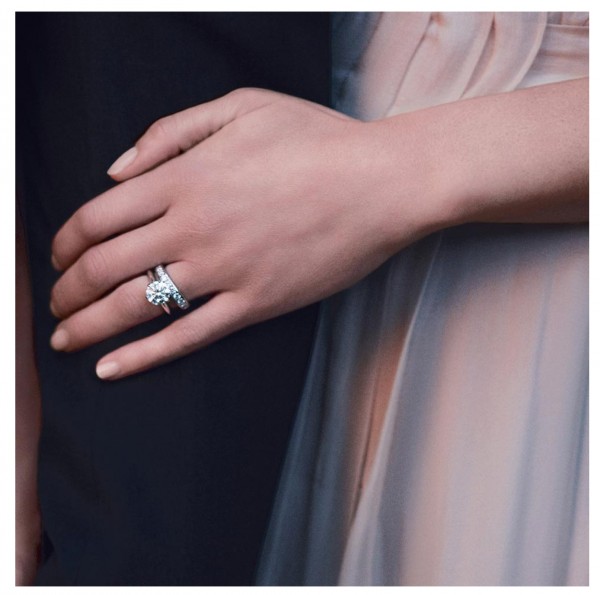 обручальное кольцо