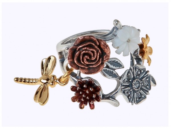 серебряное кольцо с цветами