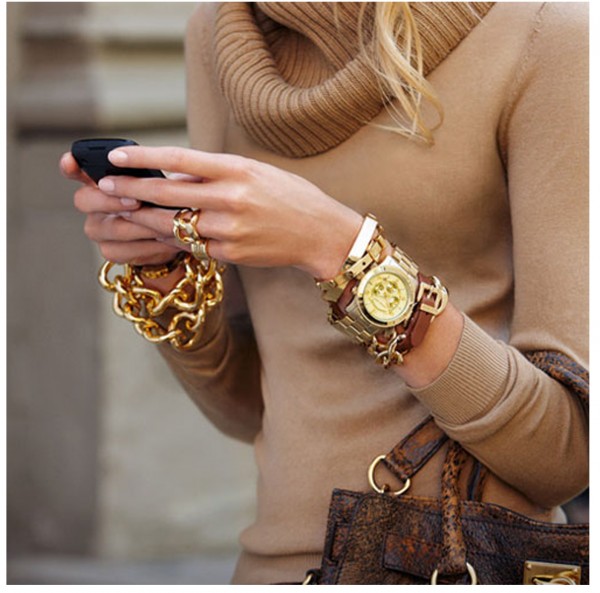 сочетание браслетов и часов