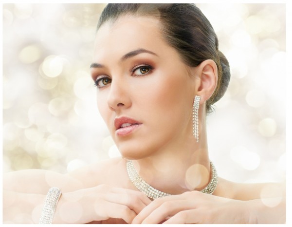 набор украшений из серебра