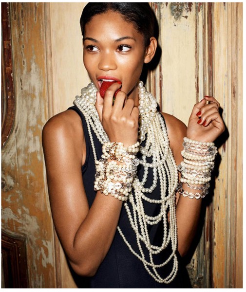 образ со множеством бус