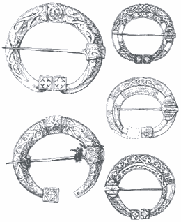 брошь фибула