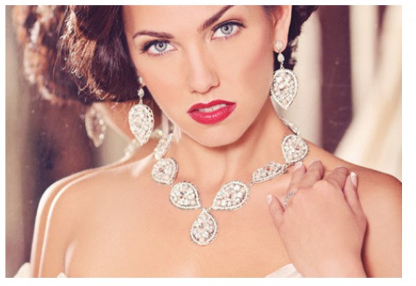 свадебный образ с колье