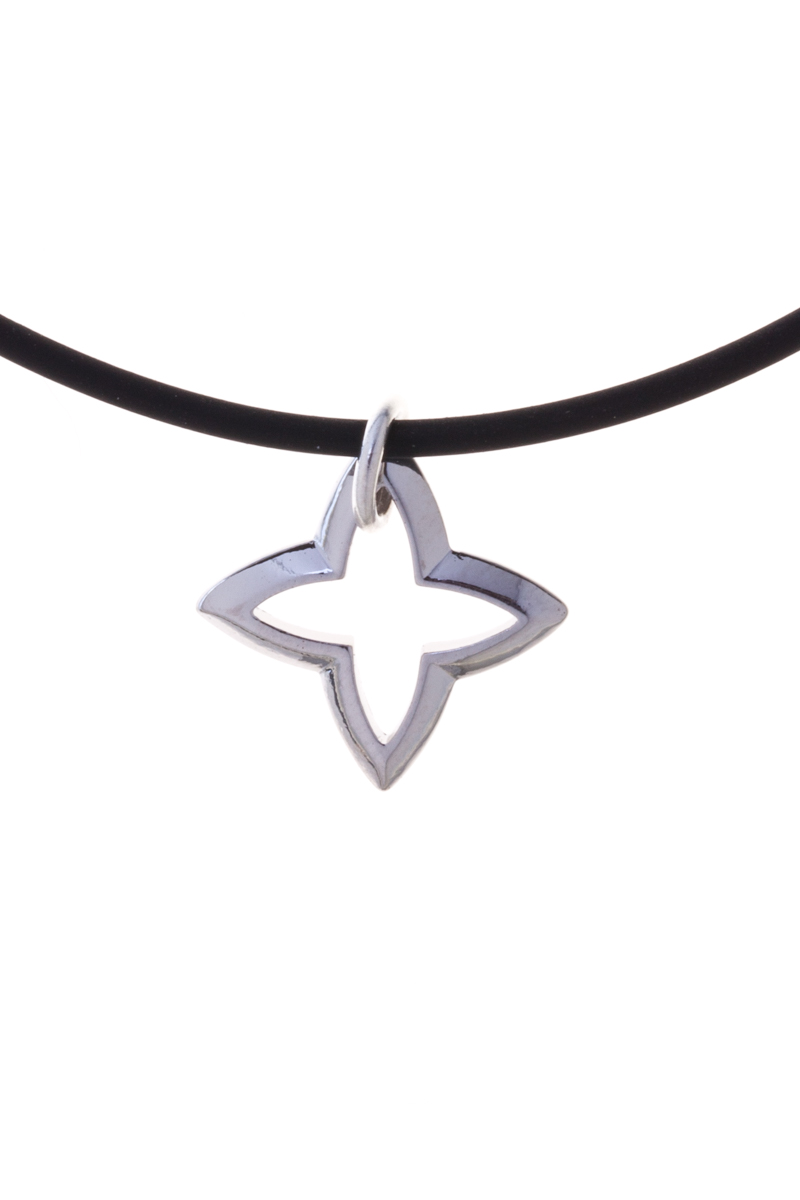 Кулон Бусери