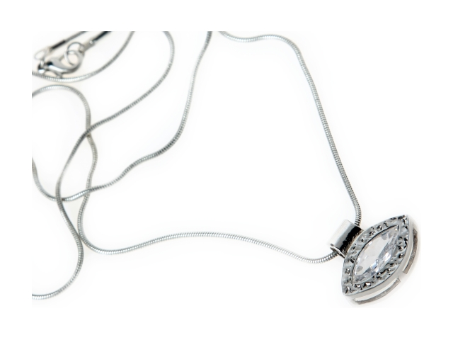 Кулон Делона