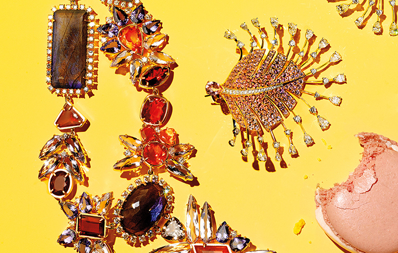 набор украшений с янтарем